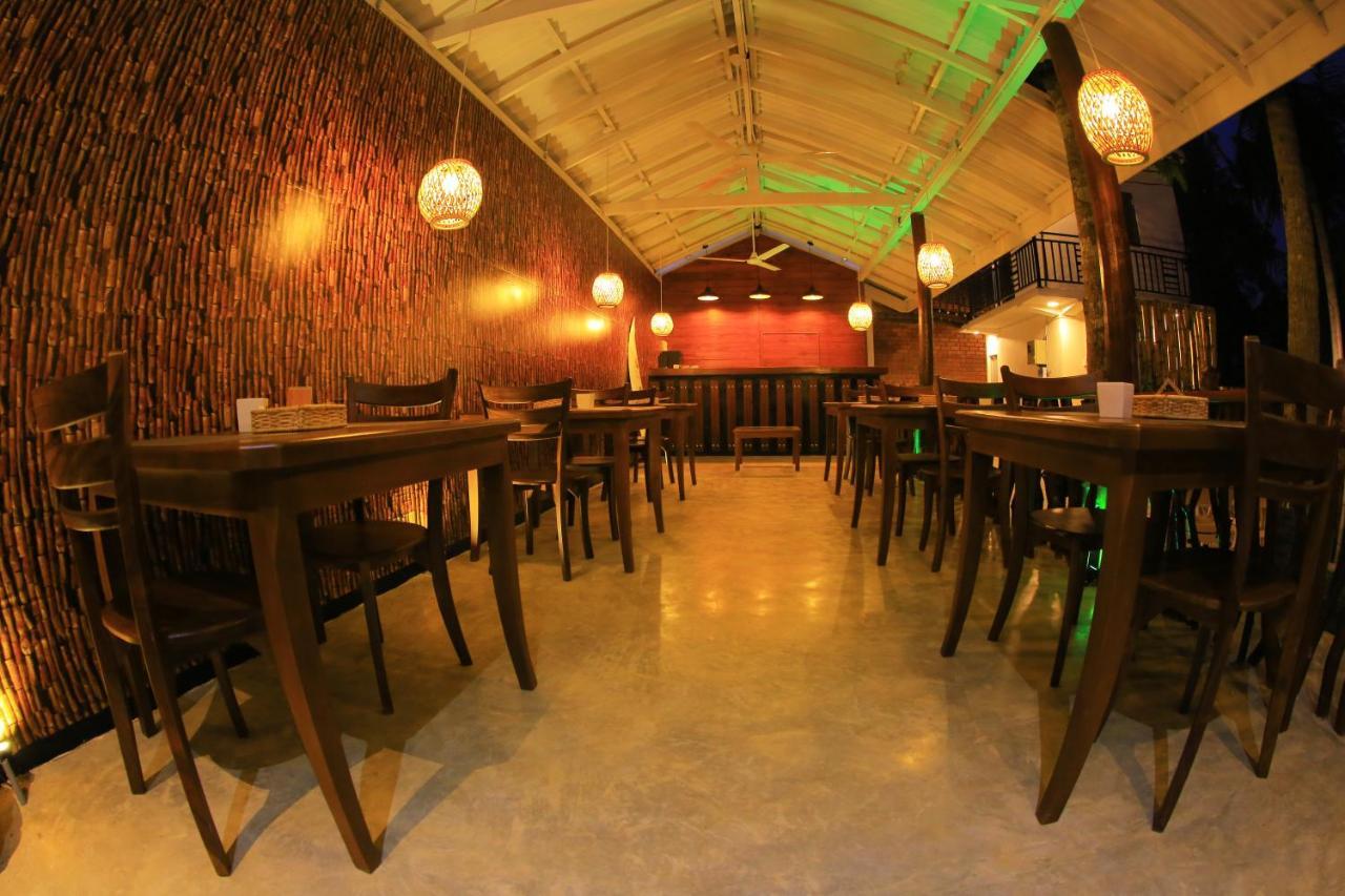 Click Hiriketiya Dickwella Exterior foto